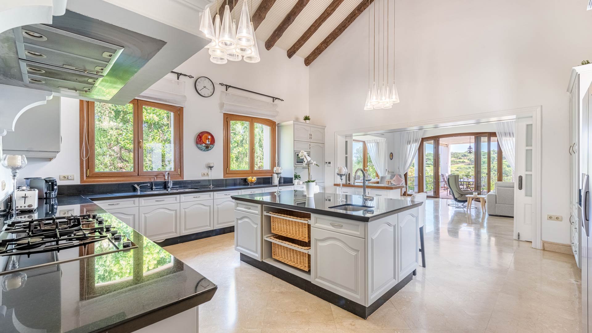 Girasoles-Villa-Kitchen
