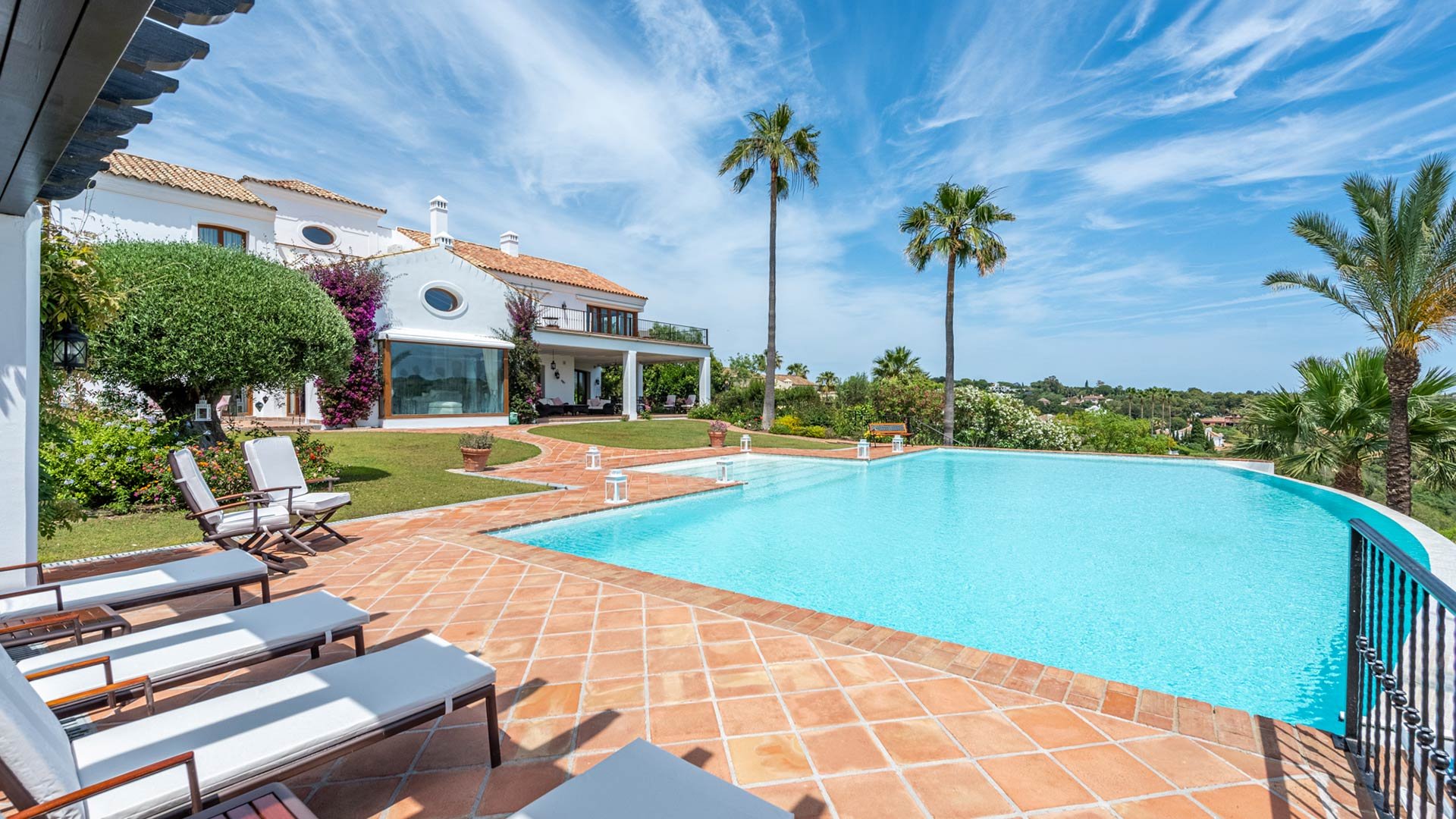 Girasoles-Villa-Outdoor-Pool